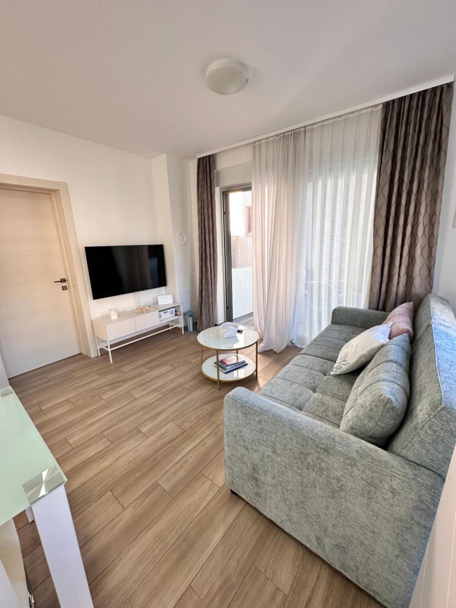 Love Borik Apartment Zadar Ngoại thất bức ảnh